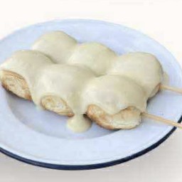 ขนมปังปิ้งลูกชิ้น ครีมนมสด