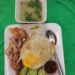 กระเพาะปลา กับข้าวหมูทอด ศูนย์อาหาร บิ้กซีเอ็กตร้าเพชรเกษม2