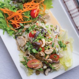 ยำเห็ด 7 อย่าง