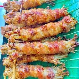 五花肉卷金针菇/串  หมูสามชั้นพันเห็ดเข็มทอง