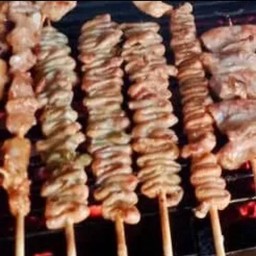 烤鸡肠 ไส้ไก่