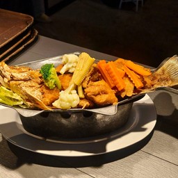 แกงส้มแป๊ะซะผักรวมปลาทอด