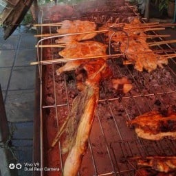 พิมส้มตำ ไก่ย่างวิเชียรบุรี