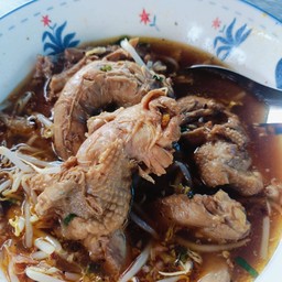 ก๋วยเตี๋ยวตีนไก่ ตามี่(บุฟเฟ่ต์ ข้อ เลือด เกี๊ยว ผัก ลูกค้าชอบอะไรเยอะ แจ้งได้เลยค่ะ )
