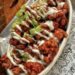 ไก่ทอดคาราเกะราดซอสมาโย