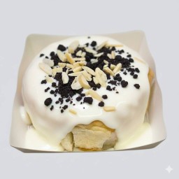 ปังนุ่มราดหน้าครีมนมสด (เเบบไม่ปิ้ง)