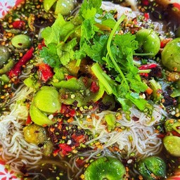 ขนมจีนน้ำแจ่ว(ปลาร้า)