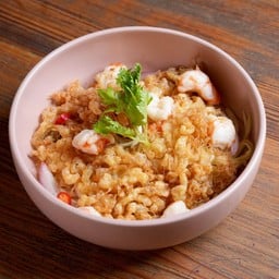 ไข่ฟูกุ้งสับ ยำมะม่วงแซบ Crispy Shrimp Omelette with  Spicy Mango Salad