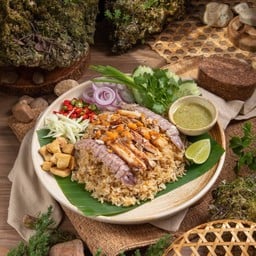 ข้าวผัดพริกเกลือทะเล