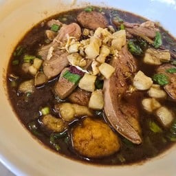 เตี๋ยวหมูตุ๋น หนึ่งนวลจันทร์