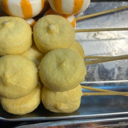 เต้าหู้ชีสเสียบไม้