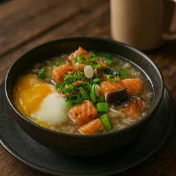 ข้าวต้มเครื่องปลาแซลม่อนสด