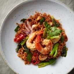 ผัดมาม่าต้มยำ