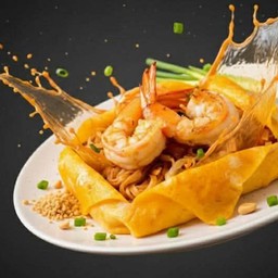 ผัดไทเบิร์นห่อไข่