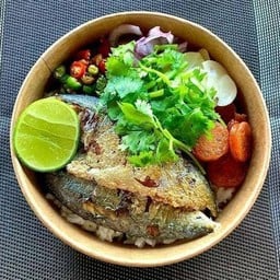 ข้าวขยำปลาทู