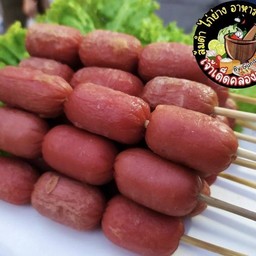 ไส้กรอกไก่แดงย่าง ครัวกันดั้ม (ชุด 4 ไม้)