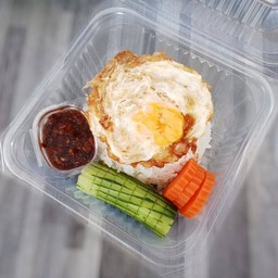 ข้าวไข่ดาว2ฟอง +น้ำพริกผัดหมูโคตรตาแดง