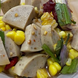 ยำกะเพรา เอ สเปซ คอนโด