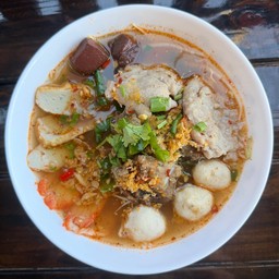 เกาเหลาหมูรวม