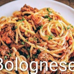 พาสต้า ซ้อสเนื้อ