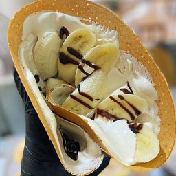 ครีมขนมเบื้อง กล้วยหอม ราดซอสช็อคโกแลต