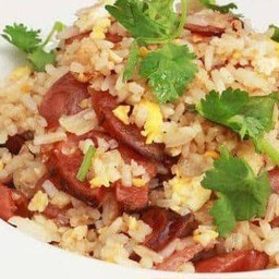 ข้าวผัดกุนเชียง