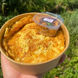 ข้าวไข่เจียว+น้ำพริกทรงเครื่องกากหมู