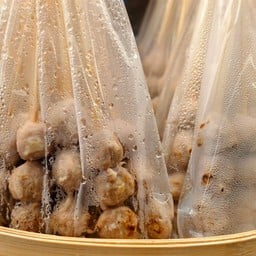 ลูกชิ้นหมูปิ้ง (ชุด 10 ไม้) - ลูกชิ้นหมูเเพร่งนรา