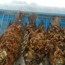 ปลานิลทอดกระเทียม