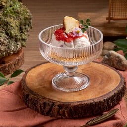 ไอศครีมชีสเค้กสตอร์เบอรี่