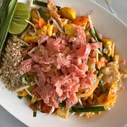 ผัดไทย แหนม