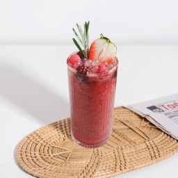 Winter Berry Smoothie