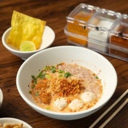 แม่การะเกดเย็นตาโฟ & สุกี้โบราณ สาขาพานทอง สาขาพานทอง