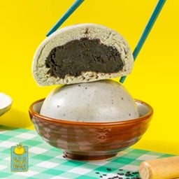 ซาลาเปาไส้ถั่วงาดำแป้งงาดำ  4 ลูก - ราชาซาลาเปา