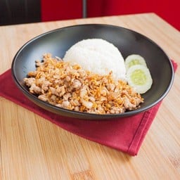 ข้าวหมูสับทอดกระเทียม