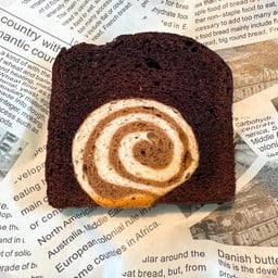 Chocolate Roll Cake ขนมปังโรลช็อคโกแลต