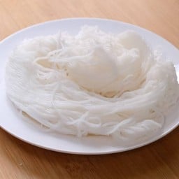 ขนมจีน - เจ๊แดงสามย่าน