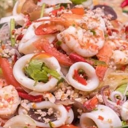 ร้านโบวี่ ยำแซ่บรสเด็ด โจ๊กโบราณ ซ บางปลา2 ซ ธนสิทธิ์