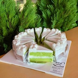 เค้กใบเตยนมสดมะพร้าวอ่อน 2ชิ้น ทำใหม่ต่อวัน  (พร้อมเสริฟครับ)