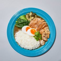 ข้าวขาหมู+ไส้+ไข่ - ขาหมูเซนต์หลุยส์