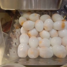 ไข่พะโล้ (ฟองละ) - ขาหมูเซนต์หลุยส์