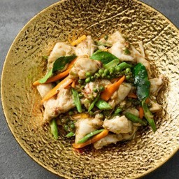 เนื้อปูผัดพริกเหลือง