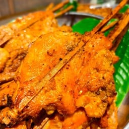 น่องติดสะโพกไก่ (ไม้) - ไก่ย่างธีรชัยบางตาล