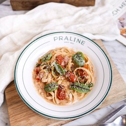 Veggie Pink Sauce Fettucini