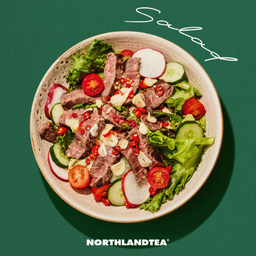 Grilled Beef tenderloin spicy salad