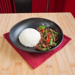 ข้าวกระเพราเนื้อสับ (มีรสเผ็ดรสเดียว)