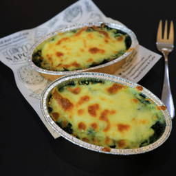 ผักโขมอบชีส