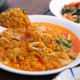 ทะเลผัดผงกะหรี่