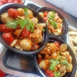 ลูกชิ้นทอด ร้านยายส้มจ้า