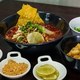 ก๋วยเตี๋ยวคลุกเส้น (เยส บางพลี) ตลาดเยส บางพลี